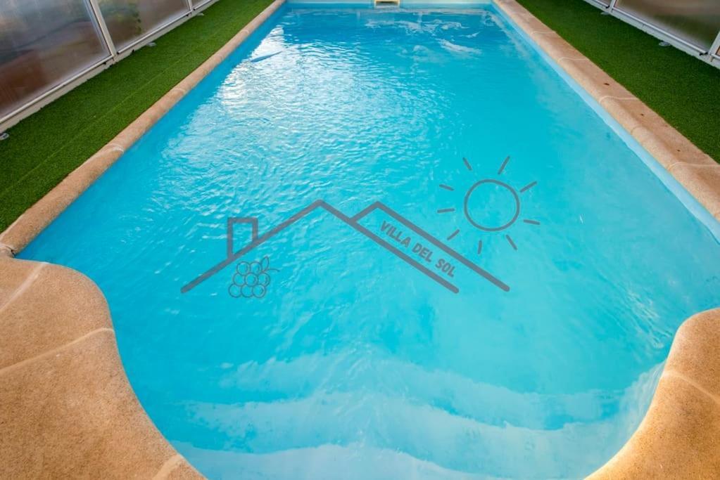Villa Del Sol - Piscina Climatizada Mentrida Экстерьер фото