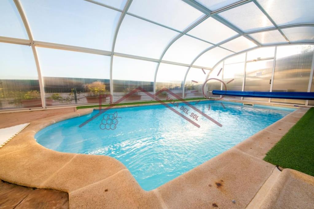 Villa Del Sol - Piscina Climatizada Mentrida Экстерьер фото